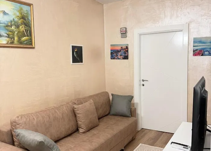 Luxury 1 Near Square 21 Apartament *