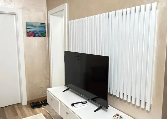 Luxury 1 Near Square 21 Apartament *